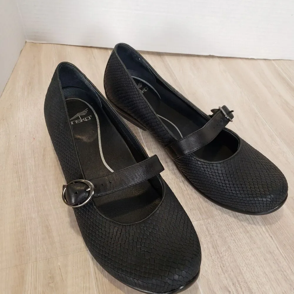 Dansko Orla Mary Jane Comfort Shoes Buckle Flats Black Snakeskin SZ 9